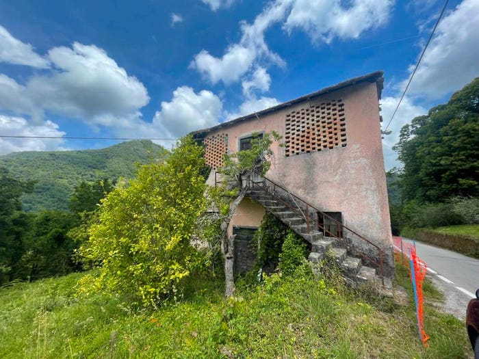 Casa con 6 locali in vendita in Via delle Galle, Cogorno