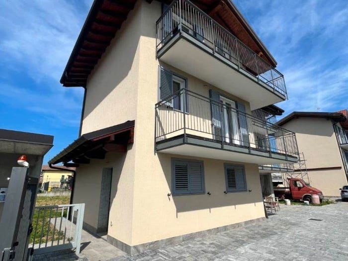 Casa trilocale in vendita in Via Erasmo Piaggio, Besnate