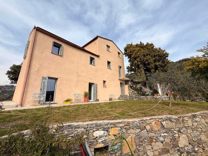 Casa con 6 locali in vendita in Via San Rufino, Sanpierdicanne, Chiavari