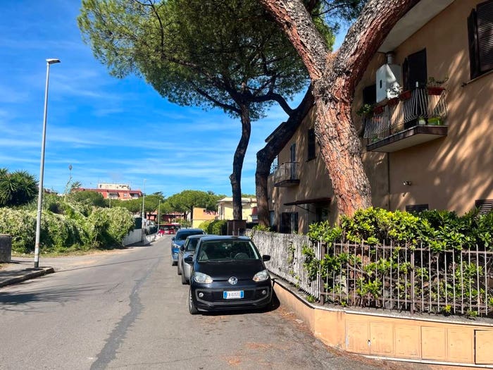 Appartamento bilocale in vendita in Via Grottaferrata, Arco di Travertino, Roma