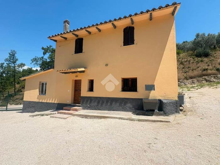 Casa trilocale in vendita in VIA DELL' ACQUEDOTTO, Torgiano