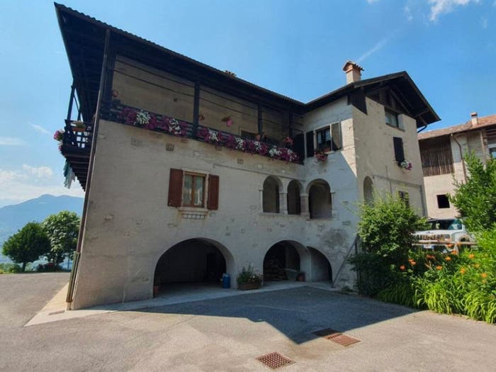 Appartamento trilocale in vendita in Frazione Lundo, Lundo, Comano Terme