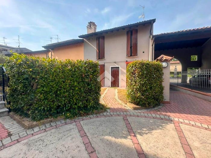 Appartamento bilocale in vendita in Via Solferino, Centro, Bagnolo Mella