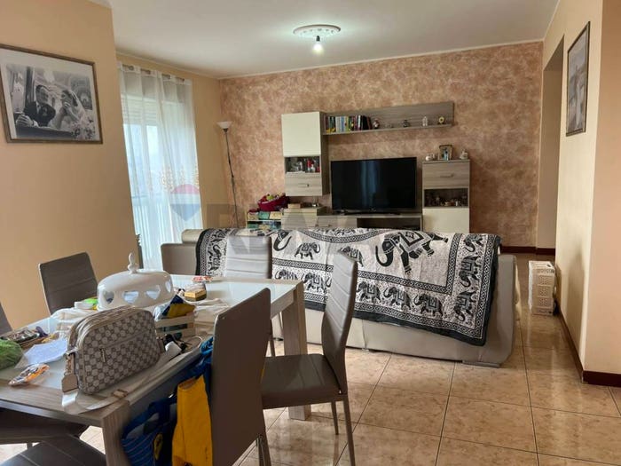 Appartamento con 5 locali in vendita in Viale dei Platani, Paternò