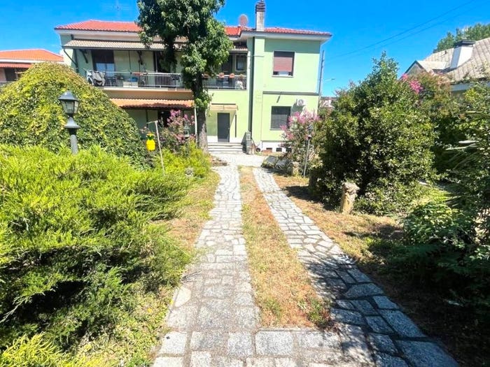 Casa quadrilocale in vendita in Via Adua, Centro, Arconate