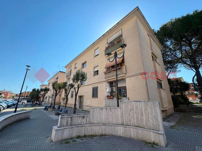 Appartamento trilocale in vendita in piazza benedetto croce, Centro, Aprilia