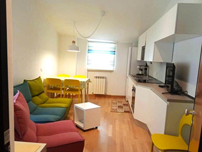Appartamento trilocale in vendita in Archi, Ancona