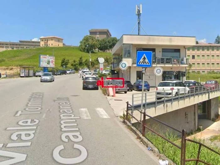 Appartamento con 6 locali in vendita in Via Galeazzo Di Tarsia No Number, Mater Domini Cavita, Catanzaro