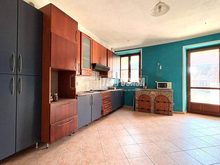 Casa con 5 locali in vendita in Via Borgo, Centro, Mercenasco