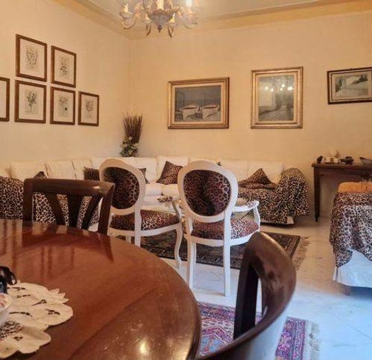 Appartamento quadrilocale in vendita in Marina di Massa Centro, Massa
