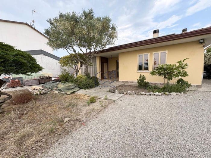 Casa trilocale in vendita in Via Langhirosso, Oderzo