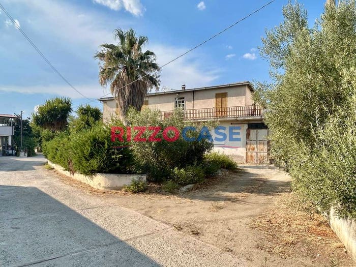 Casa con 6 locali in vendita in Cda Apollinara Via Lago di Bracciano, Apollinara, CoriglianoRossano