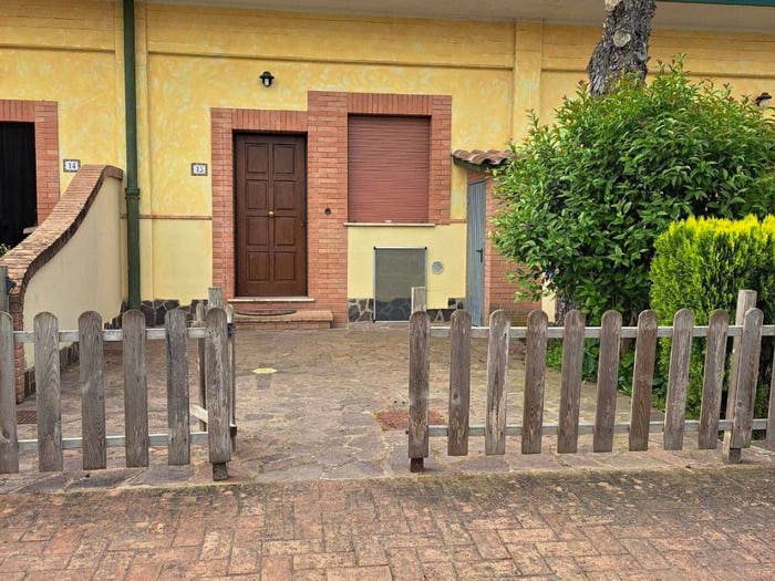 Appartamento trilocale in affitto in Via Trento, Maggiona Area Produttiva, Pomezia