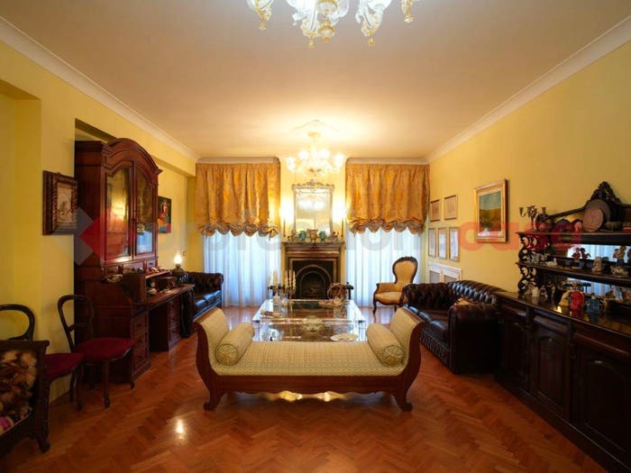 Appartamento con 6 locali in vendita in Via Camillo Benso di Cavour, Centro, Cassino
