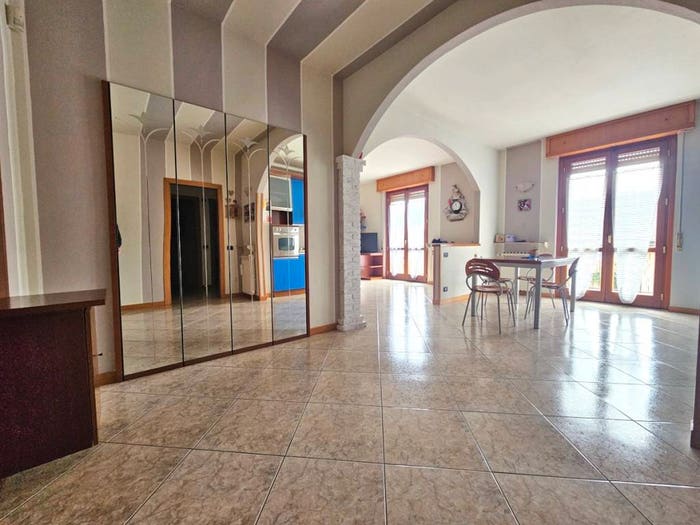 Appartamento trilocale in vendita in Via dei Campari, Villassio, Gorno