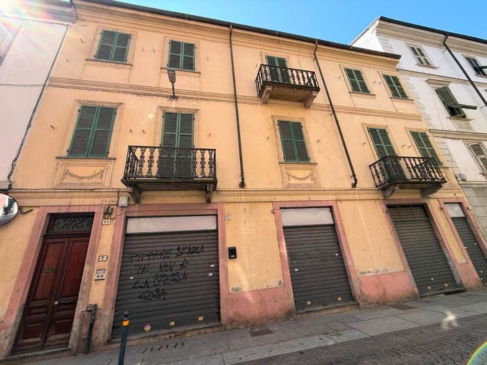 Casa con 6 locali in vendita in Via Andrea Vochieri, Borgo Rovereto Piscina, Alessandria