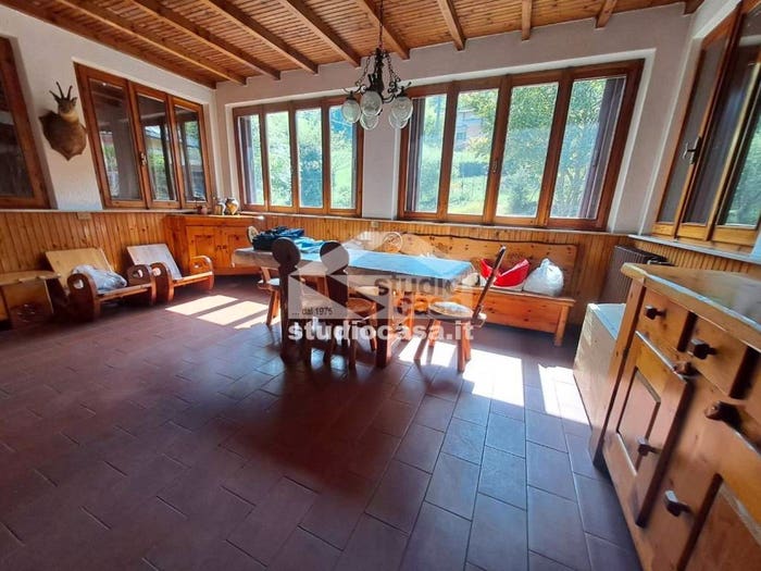 Casa trilocale in vendita in Via Don Pietro Rizzi, Brembilla, Val Brembilla