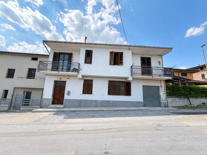 Appartamento con 6 locali in vendita in Via Calandriello, Monteverde, Bojano
