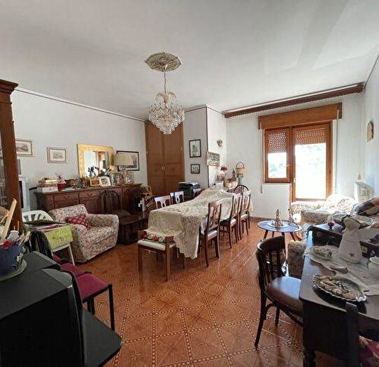 Appartamento quadrilocale in vendita in Viale Pola, Via Pola Via Papa Giovanni XXIII, Ostuni