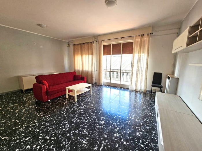 Appartamento trilocale in vendita in Via Luigi Gonzaga, Centro, Guastalla