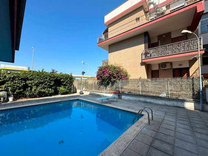 Appartamento trilocale in vendita in Via Santa Barbara, San Giacomo Santa Barbara, Nettuno
