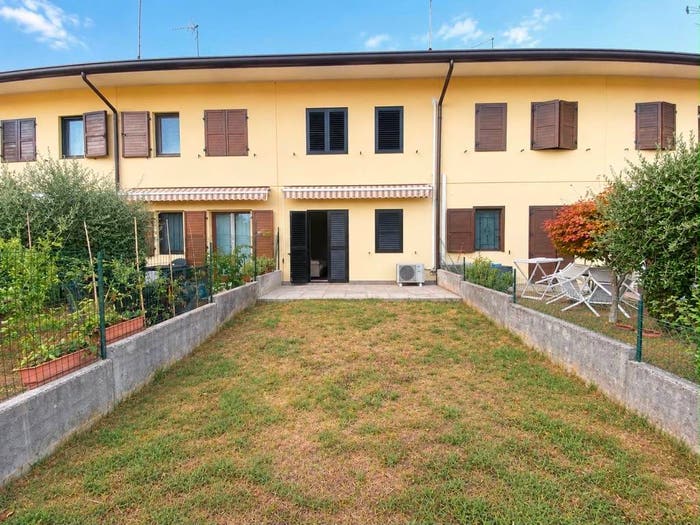 Casa con 6 locali in vendita in Via Tina Modotti, Centro, Manzano