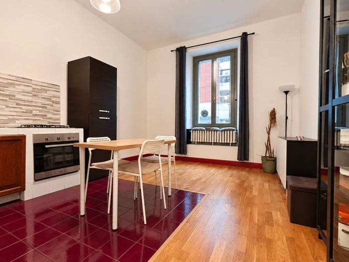 Appartamento trilocale in vendita in Viale Bligny, Bocconi, Milano