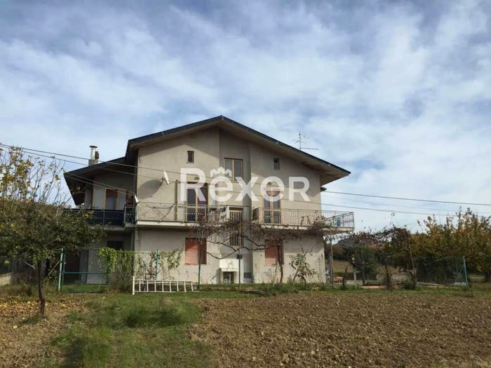 Casa con 6 locali in vendita in Ponte Sant'Antonio snc, Penne