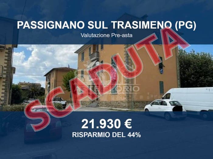 Appartamento trilocale in vendita in Piazza del Popolo, Centro, Passignano sul Trasimeno