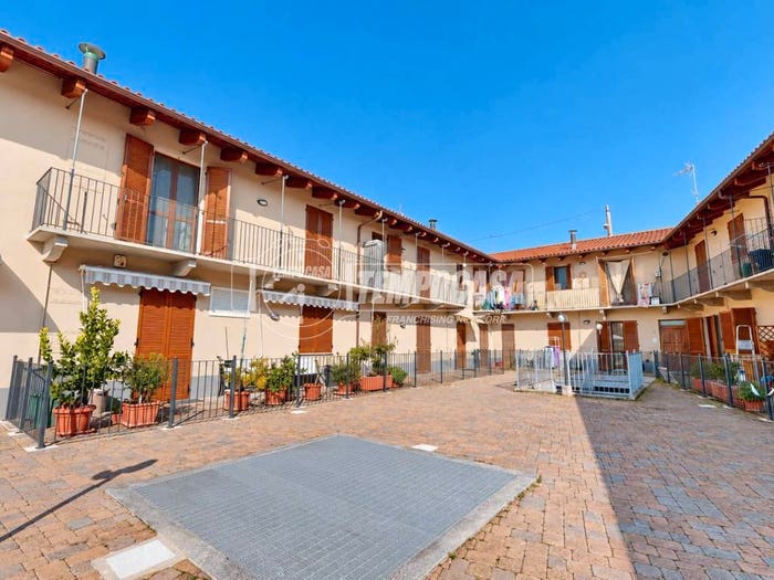 Appartamento bilocale in vendita in Piazza Umberto I, Sanfrè