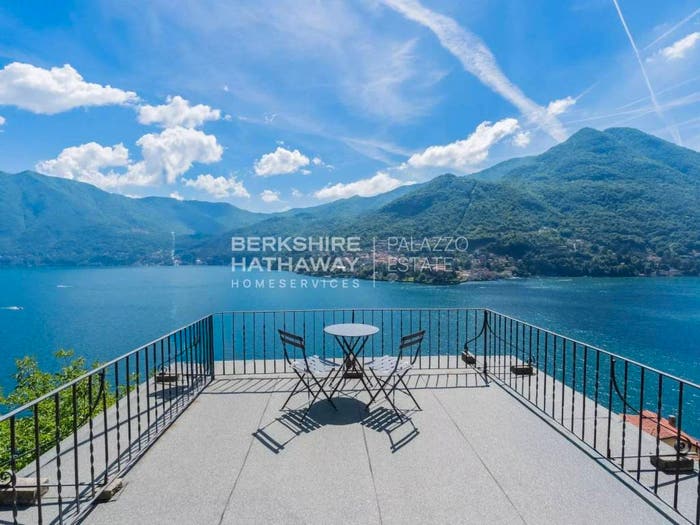 Casa con 6 locali in vendita in Moltrasio
