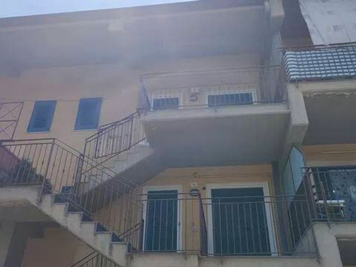 Appartamento trilocale in vendita in Via Scale Sant'Antonio, Centro, Aci Catena