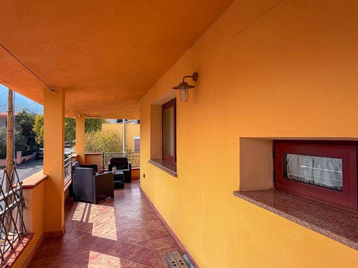 Appartamento con 6 locali in vendita in Via Sarrabus, Centro, Siniscola
