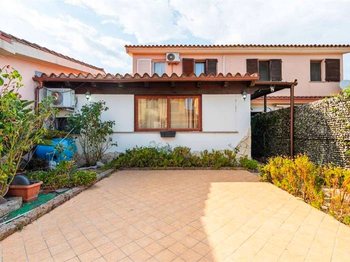 Casa quadrilocale in vendita in via Serpentara, La Maddalena, Capoterra