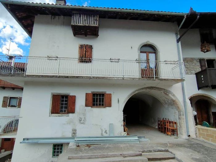 Casa quadrilocale in vendita in Via Vincenzo Bellini, Lungis, Socchieve