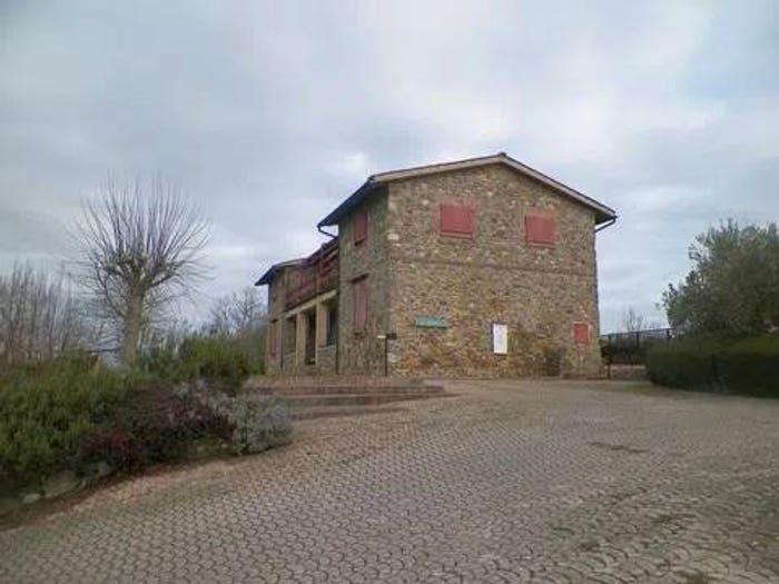 Casa con 6 locali in vendita in Via Adorno Borgianni No Number, Centro, Monticiano