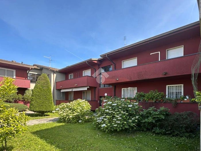 Appartamento trilocale in vendita in Via Alessandro Manzoni, Centro, Bagnolo Cremasco