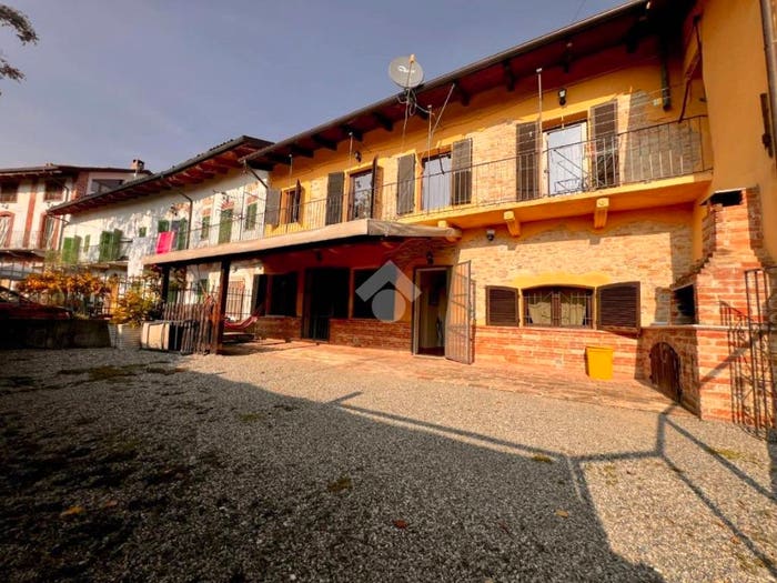 Casa con 5 locali in vendita in Via Piave, Centro, Cocconato