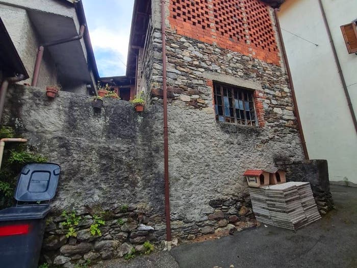 Casa trilocale in vendita in Via Achille Grandi, Centro, Cesara