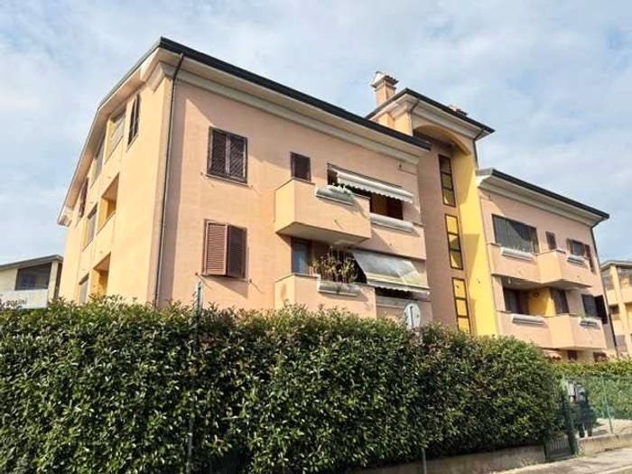 Appartamento trilocale in vendita in Via Gorini, Sordio