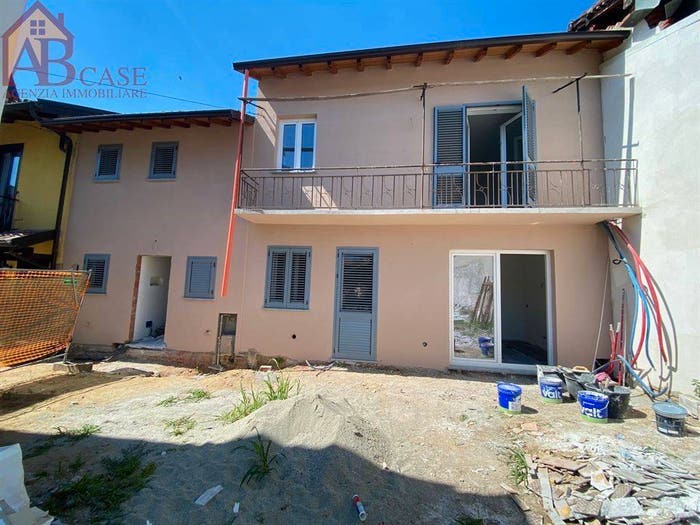 Casa trilocale in vendita in via mazzini, Centro, Gambolò