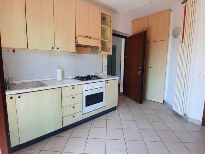 Appartamento trilocale in vendita in Via Bertacchini, Centro, Altidona