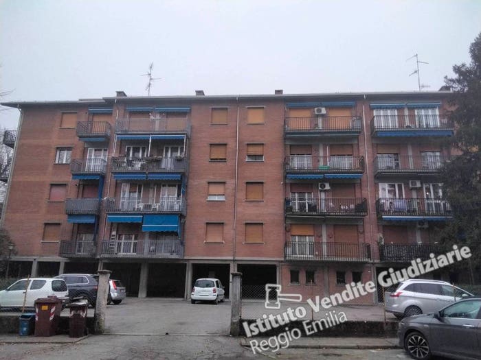 Appartamento con 6 locali in vendita in Viale G di Vittorio, Centro, Guastalla