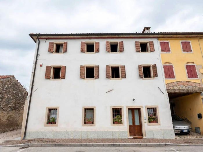 Casa con 6 locali in vendita in Via Cavalla E Bruscole, Scomigo, Conegliano
