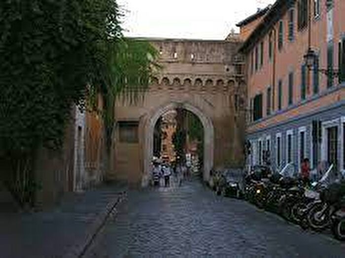 Appartamento trilocale in vendita in Via del Mascherone, Via Giulia, Roma