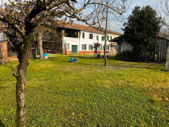 Casa con 5 locali in vendita in Via Pancarana, Cervesina