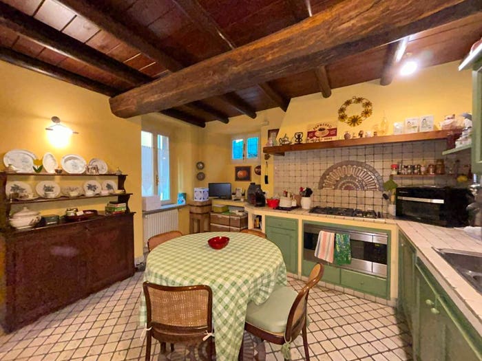 Casa con 6 locali in vendita in Via G A Conelli, Belgirate