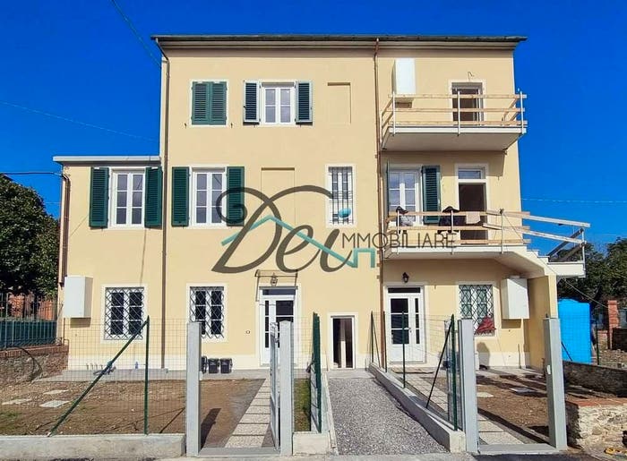 Appartamento con 5 locali in vendita in VIa dell'Isola, Lammari Lunata, Capannori