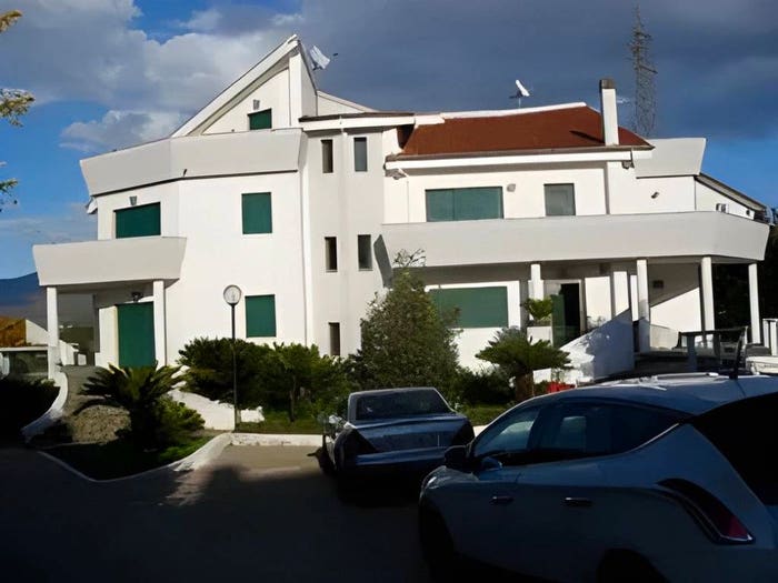 Casa con 6 locali in vendita in Via Pugliano Paterno Calabro CS Italia, Paterno Calabro