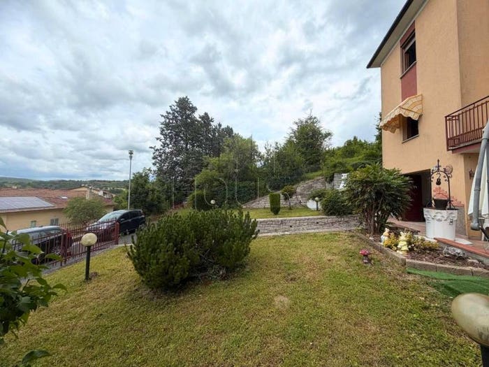 Appartamento trilocale in vendita in Via Cesare Battisti, Centro, Pietralunga